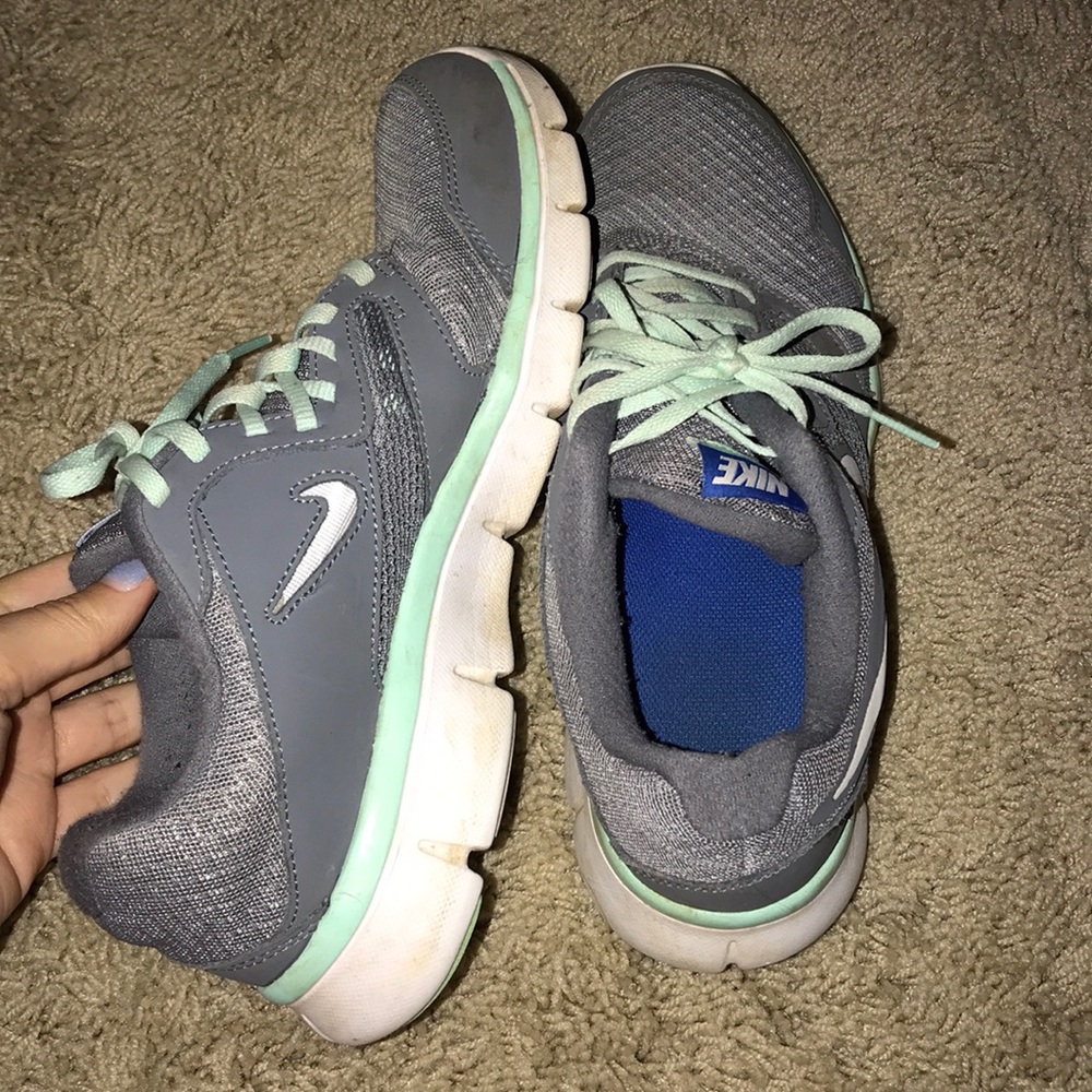 nike - Picture 2 of 4